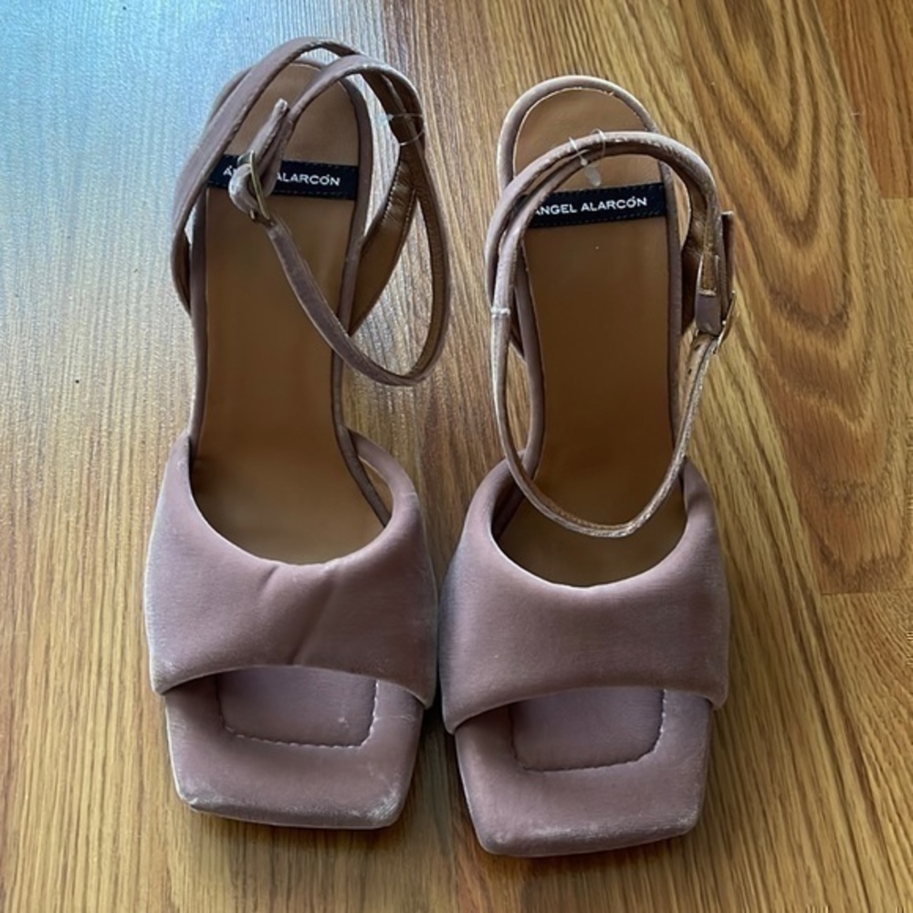 Anthropologie Angel Alarcon Puff Ankle Strap Heel. NEW